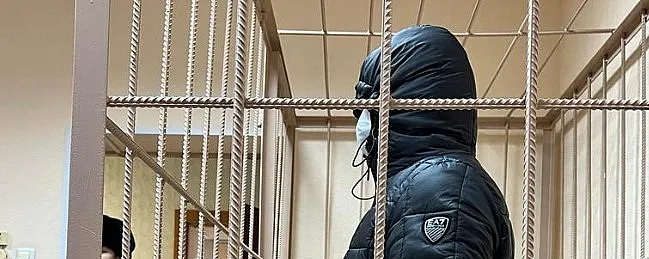 В Новосибирске экс-сотрудника полиции осудили условно за взятки и злоупотребление полномочиями