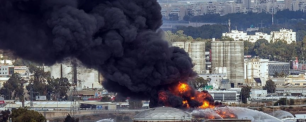 Иран заявил об ударе по нефтеперерабатывающему заводу в Хайфе