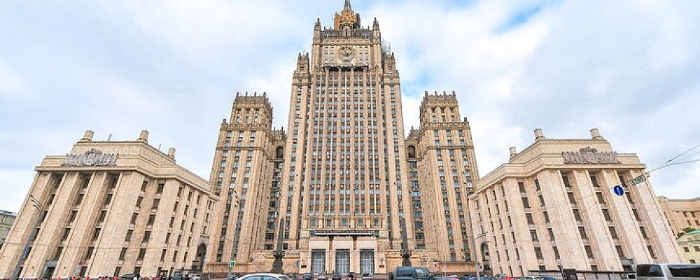 Захарова назвала удаление российских приложений из App Store политической цензурой