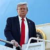Трамп вылетел на саммит с Путиным на Аляске