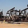 Нефть дешевеет на ожиданиях снижения напряженности на Ближнем Востоке