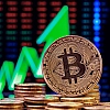 Цена биткойна опускалась ниже $65 тыс. на азиатских торгах