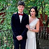 Алика Смехова отправилась в Англию с 18-летним сыном