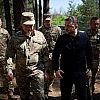 Отставка главы Минобороны Украины вызвала протесты и критику со стороны военных