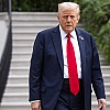 Трамп заявил о прогрессе на переговорах США и Ирана по Ормузскому проливу