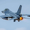 Румыния подняла истребители F-16 после появления беспилотников у границы с Украиной