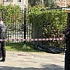 В Москве мужчина с лопатой напал на прихожан возле церкви