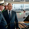 Путин осмотрел газовоз «Петр Столыпин» на верфи «Звезда»