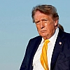 Трамп подарил трем ближайшим помощницам по $45 тыс. на Рождество
