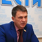 Украинская ширма с мандатом: бюджетная «лесопилка» Бабашовых