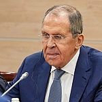 Лавров заявил о попытках НАТО повлиять на позицию США по мирному урегулированию конфликта на Украине