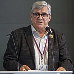 Александр Тихонов заявил о скором возвращении российских лыжников и биатлонистов на международные старты