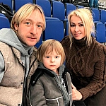 Яна Рудковская рассказала о загадочной болезни сына Александра Плющенко