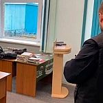 В Москве школьник напал на учителя: педагог госпитализирован, идет расследование