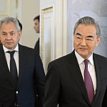 Сергей Шойгу и Ван И проводят раунд российско-китайских консультаций по стратегической безопасности