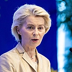 Еврокомиссия одобрила два варианта финансирования Украины, включая «репарационный кредит» за счет российских активов