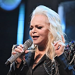 Суд отказал Полине Лурье в компенсации убытков по сделке с квартирой Ларисы Долиной