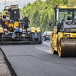 В Крыму за год обновили почти 480 км дорог и ввели 1,2 млн кв. м жилья