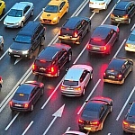 Вечером 24 декабря в Москве прогнозируют сложности с движением на ключевых магистралях