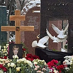 Веру Алентову похоронили на Новодевичьем кладбище