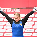 IWF разрешила российским тяжелоатлетам до 23 лет выступать с флагом и гимном
