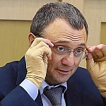 Коррупционная лихорадка Дмитрова: сенатору Керимову подогревают нары?