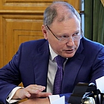 Дырка от бублика или кипрский демарш: куда уплыли капиталы замгубернатора Ревенко?