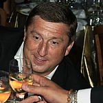 Карманный суд Татуляна: помощь «Робсону» стоила мантии