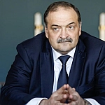 Дагестан. Меликов - в отбой: в кресло - Рамазанов с ручной поддержкой Керимова?