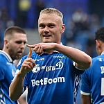 Тюкавин признан лучшим игроком РПЛ в апреле