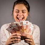 Миронов предложил повысить пенсии и зарплаты учителям