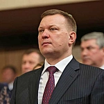 Экс-чиновник Крыма прикупил госпакет: у кого появился карманный банчок?