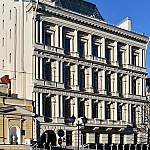 В Петербурге выставили на продажу исторический особняк, который связывали с главой «Газпрома»
