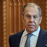 Лавров пообещал регулярные удары России по военным объектам на Украине