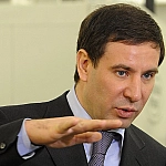 Пирамида Юревича и Белоусова пошла с молотка: мутная сделка с прикрытием?