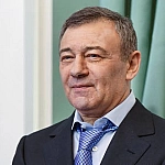 От Трабера до Нерадько и Махова: Ротенбергам ощипывают «перья»?