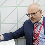 Снегуров прикрылся мутным фондом: новый выводной канал для ВИСа?