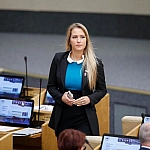 Лантратова заявила о клеймении мирных жителей Курской области украинскими военными