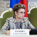 Депутата Заксобрания Петербурга Елену Рахову приговорили к пяти годам условно по делу о мошенничестве