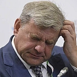 Акулы закружили вокруг Владморрыбпорта: Ротенберги, Гуцериев или ВТБ?
