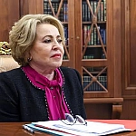 Матвиенко предложила приостановить лицензирование вузов из-за проблем с частным образованием