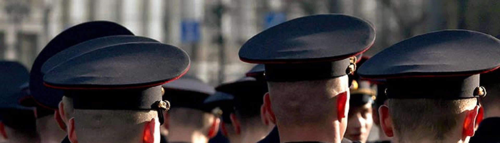 Сахалинские полицейские заподозрили в организации незаконной миграции