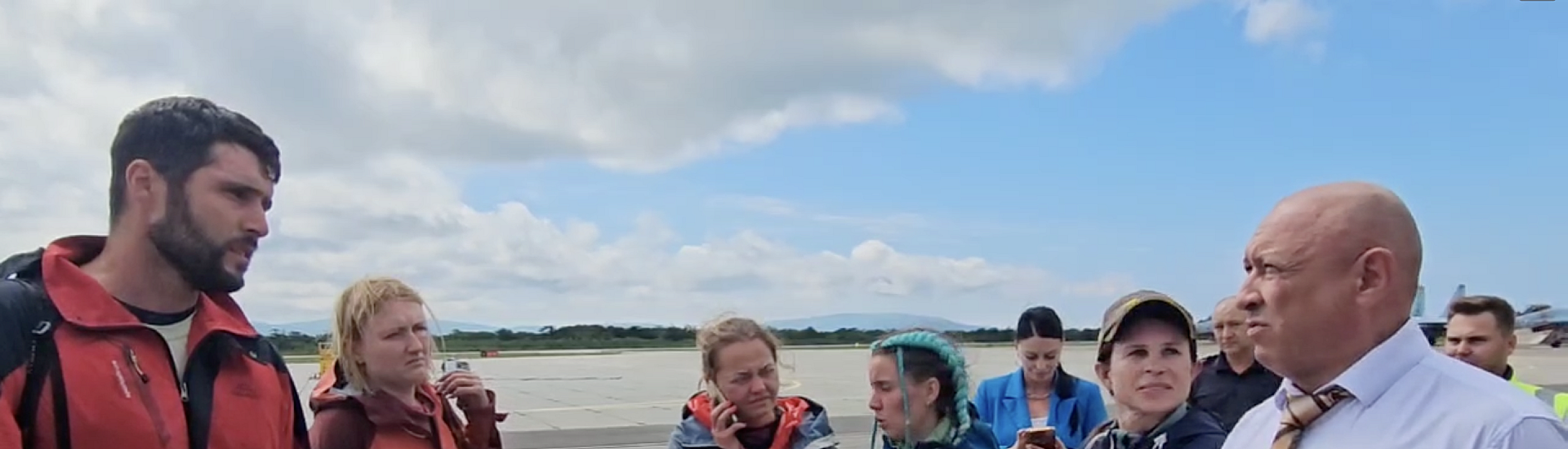 На Итурупе спасли пропавших туристов: группа сбилась с маршрута у вулкана Баранского