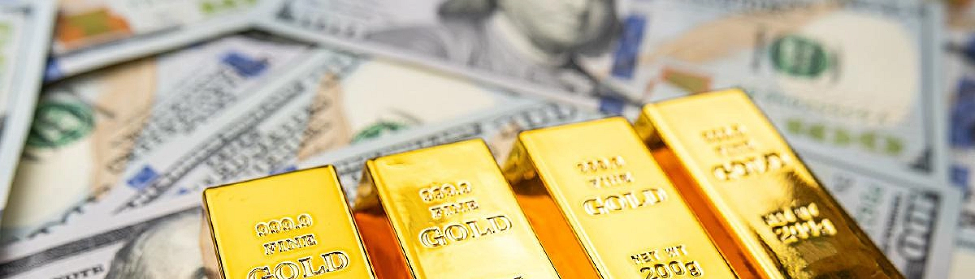 Минфин увеличит продажи валюты и золота до 1,4 млрд рублей в день
