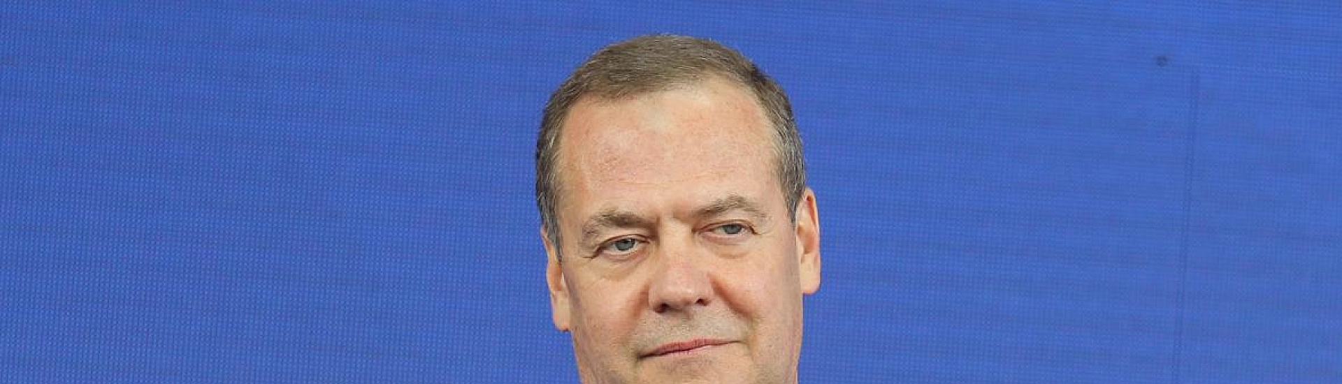 Медведев: отношения России и Финляндии разрушены инициативой Хельсинки