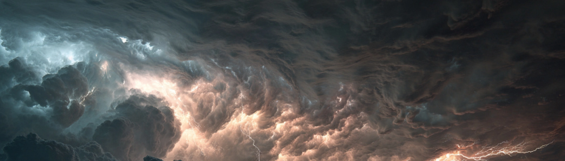 Учёные предупредили о сильной магнитной буре 16 сентября