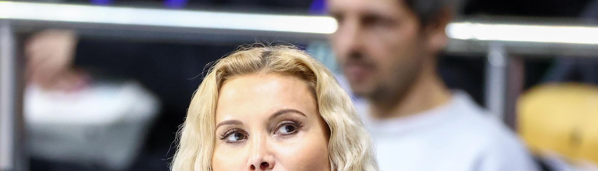 Этери Тутберидзе прилетела в Пекин на олимпийский квалификационный турнир