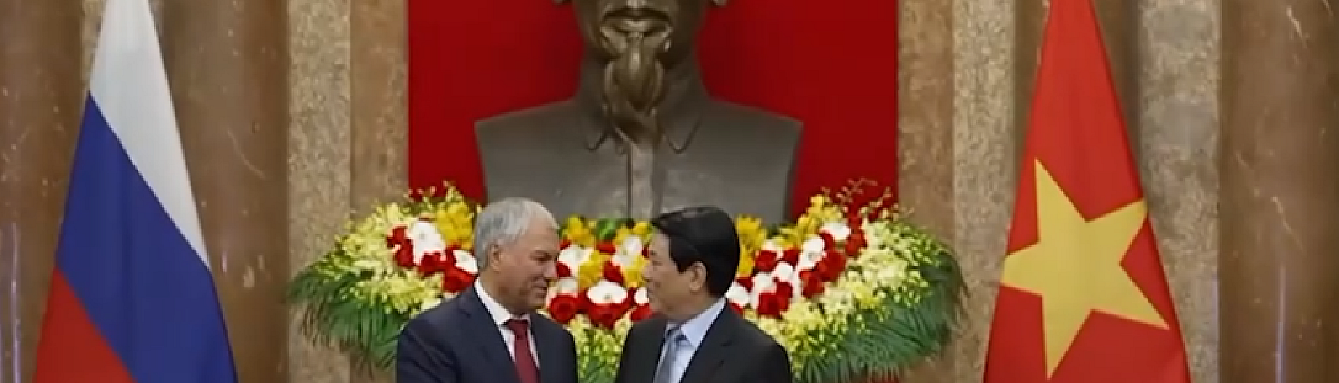 Володин обсудил развитие российско-вьетнамских отношений с президентом Вьетнама