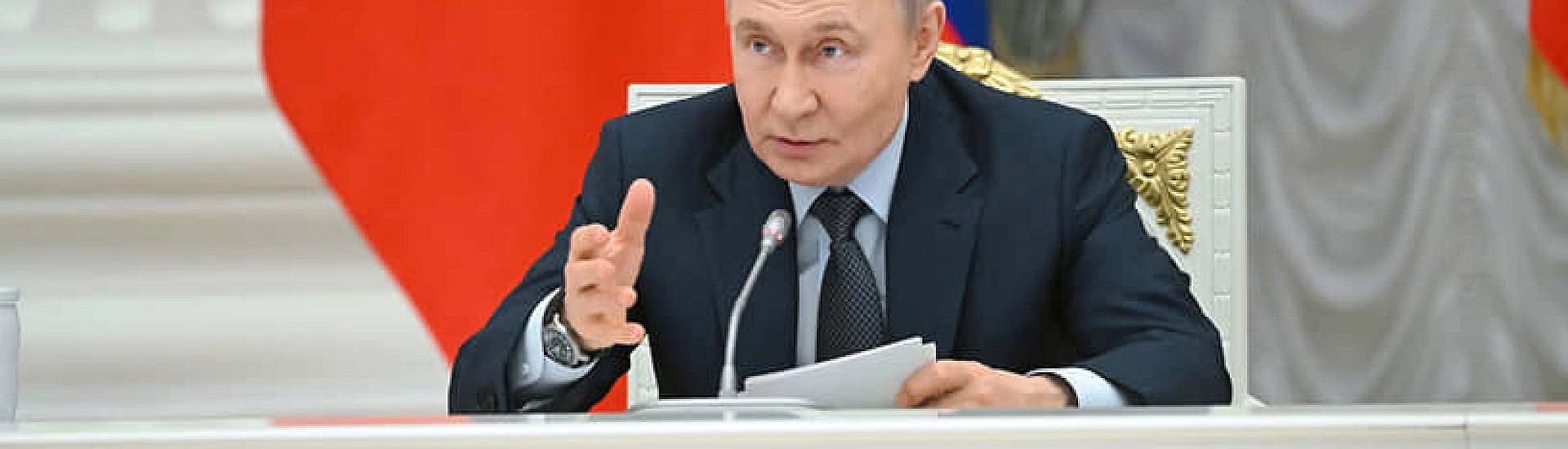 Путин обсудил с Совбезом меры по усилению информационной безопасности