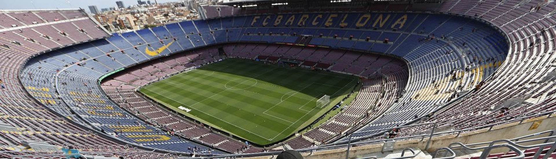 «Барселона» может задержать возвращение на Camp Nou